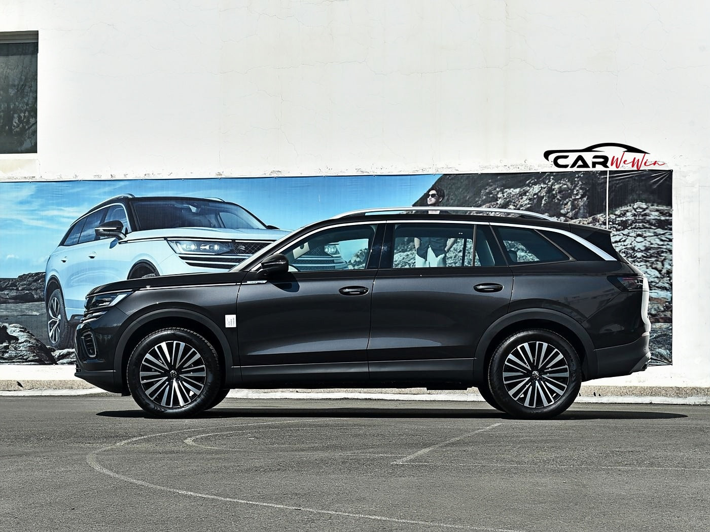 VOLKSWAGEN 2024 Tavendor 330TSI Luxury Touring Edition